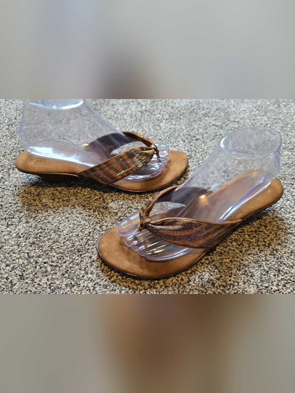 Italian Shoemakers Women’s Zebra Print Wedge Thong Sandals Size 6